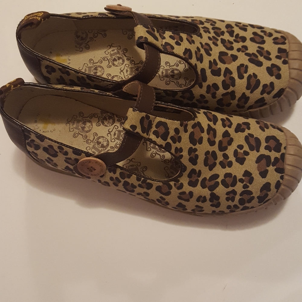DR MARTENS /Cheetah Print Mary Jane  shoes